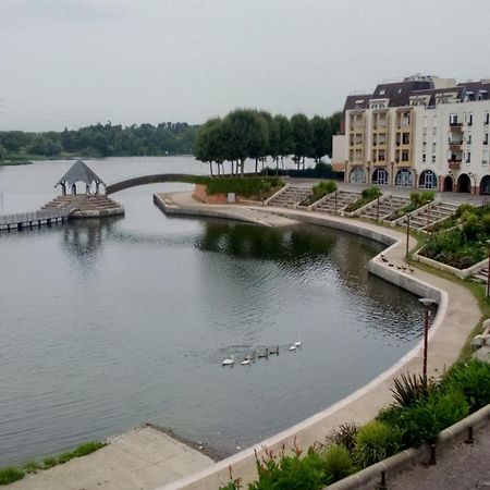 Vue Exceptionnelle Sur Le Lac Creteil Exterior photo