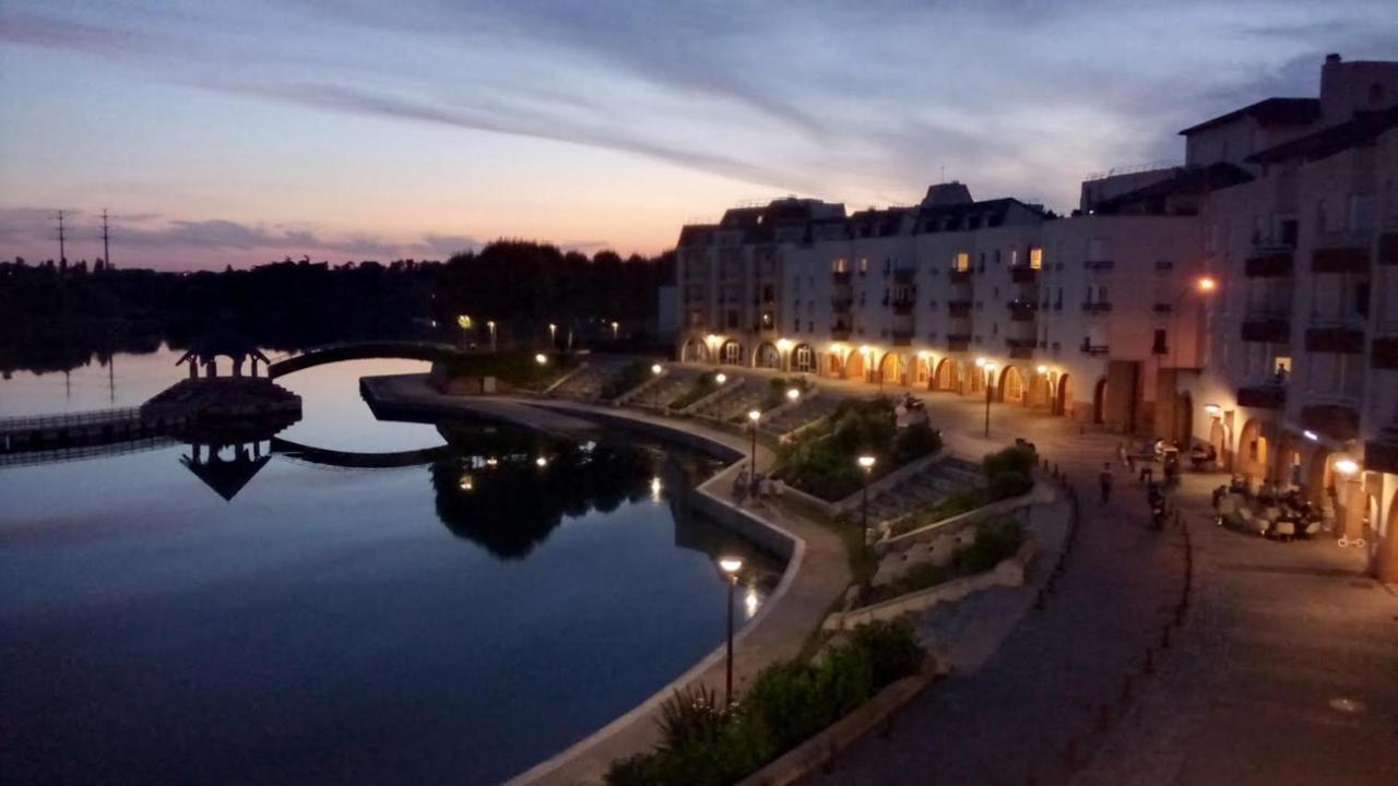 Vue Exceptionnelle Sur Le Lac Creteil Exterior photo
