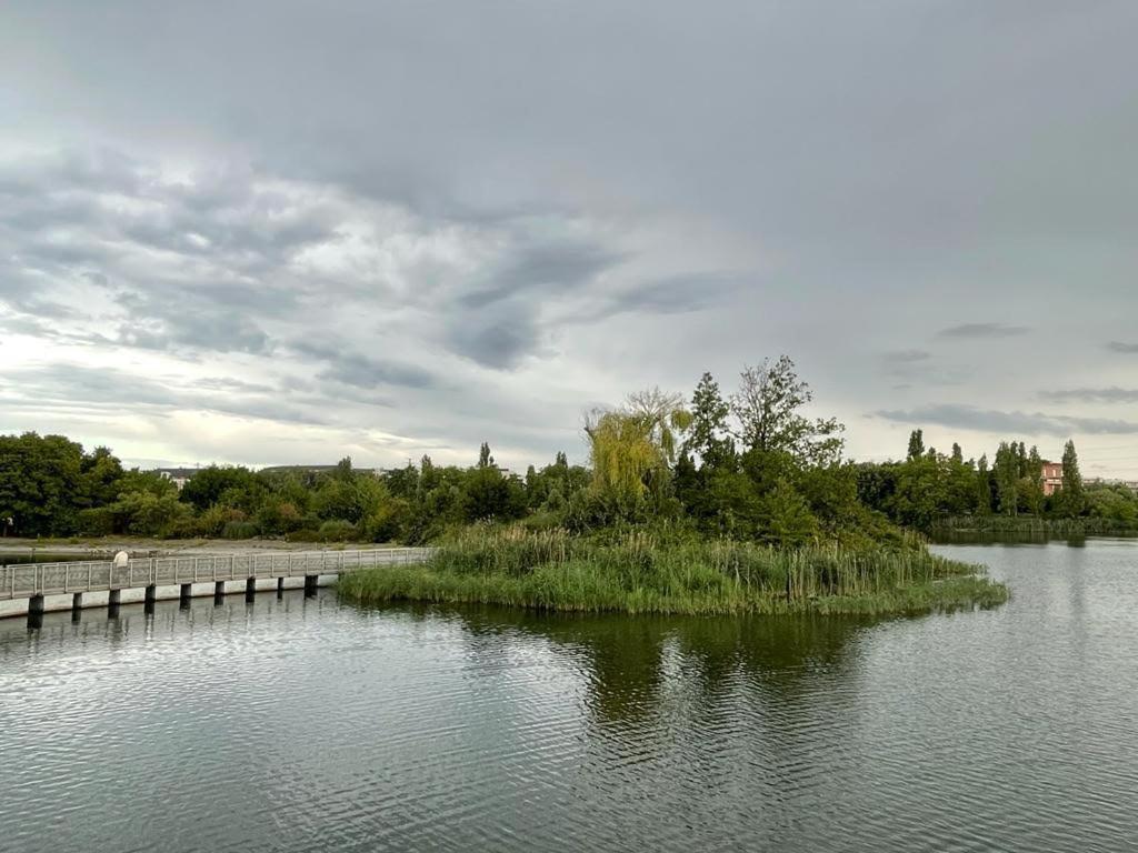 Vue Exceptionnelle Sur Le Lac Creteil Exterior photo